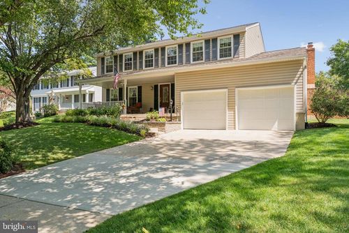 15395 Autumn Ln, MONTCLAIR, VA, 22025-1007 | Card Image