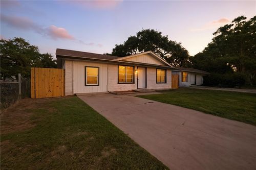 351 N Rife St, Aransas Pass, TX, 78336-2644 | Card Image