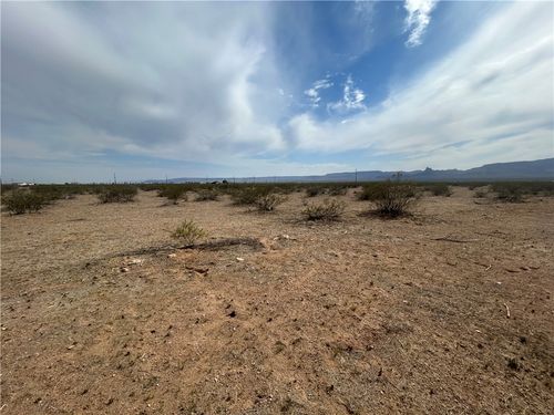 0000 Zora Dr, Golden Valley, AZ, 86413 | Card Image