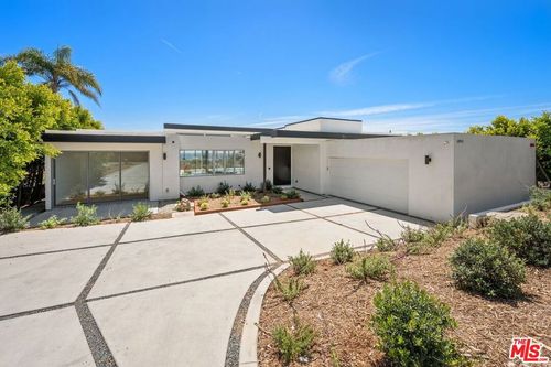28901 Wight Rd, Malibu, CA, 90265-4001 | Card Image