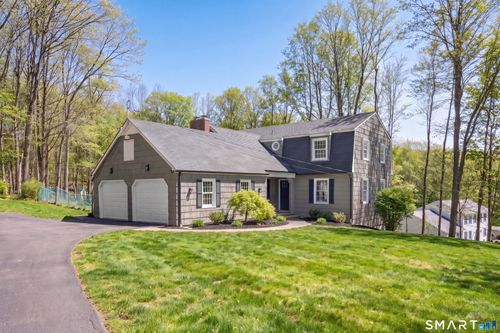 34 Lindencrest Dr, Danbury, CT, 06811-4232 | Card Image