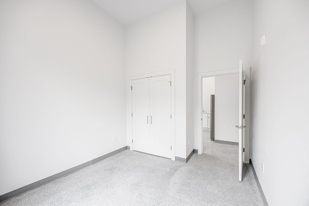 Residential Lease in Lowell 3