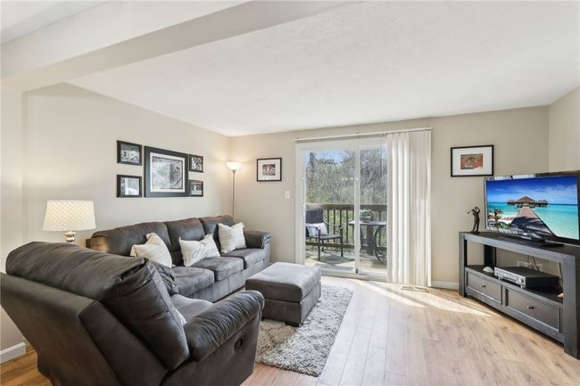 350 New World Dr, Condo with 2 bedrooms, 2 bathrooms and 1 parking in Jefferson Hills PA | Image 9