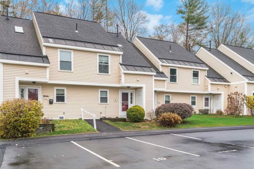 19 Bluffs Dr, Concord, NH, 03303-1580 | Card Image