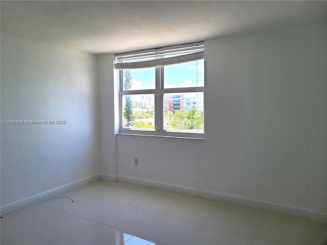 APT-5L - 10350 W Bay Harbor Dr, Condo with 1 bedrooms, 1 bathrooms and null parking in Bay Harbor Islands FL | Image 6