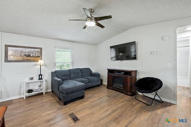 272 Quail Ridge Dr, House other with 2 bedrooms, 2 bathrooms and null parking in Kyle TX | Image 7