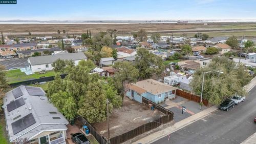 492 Pullman Ave, Bay Point, CA, 94565-1626 | Card Image