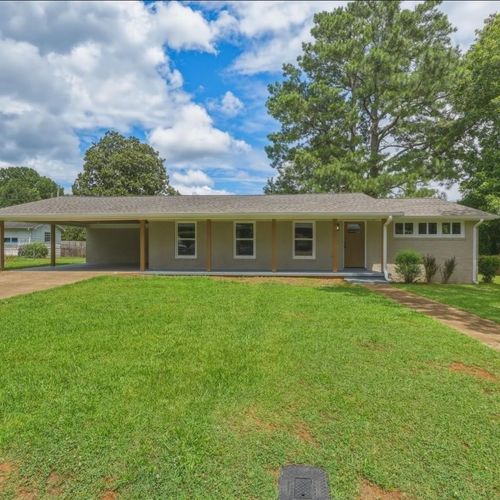 317 Columbus Ave, Florence, AL, 35630-5939 | Card Image