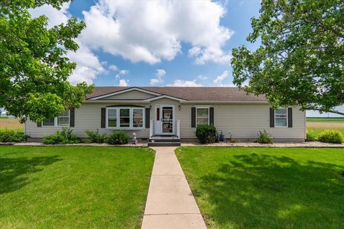 26151 E 2500 North Rd, Lexington, IL, 61753-9447 | Card Image
