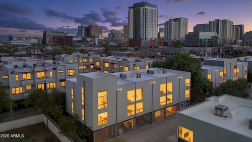 33-727 E Portland St, Phoenix, AZ, 85006-3177 | Card Image