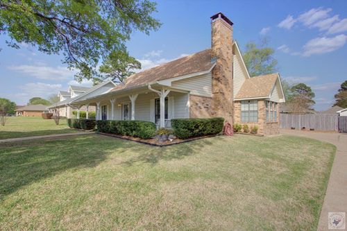 325 Loma Linda St, Wake Village, TX, 75501-8655 | Card Image
