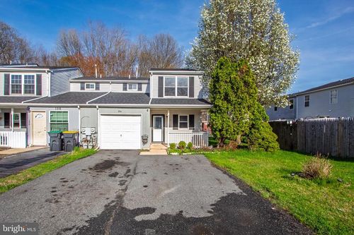 154 Freedom Trl, NEW CASTLE, DE, 19720-3850 | Card Image