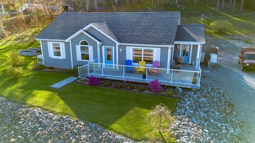 3693 New Harris Rd, New Harris, NS, B1X1T1 | Card Image
