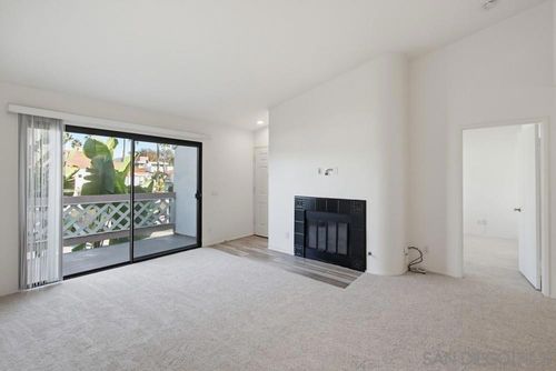 unit-205-9458 Twin Trails Dr, San Diego, CA, 92129-2632 | Card Image