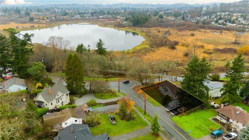 900 Lodge Ave, Victoria, BC, V8X3A8 | Card Image