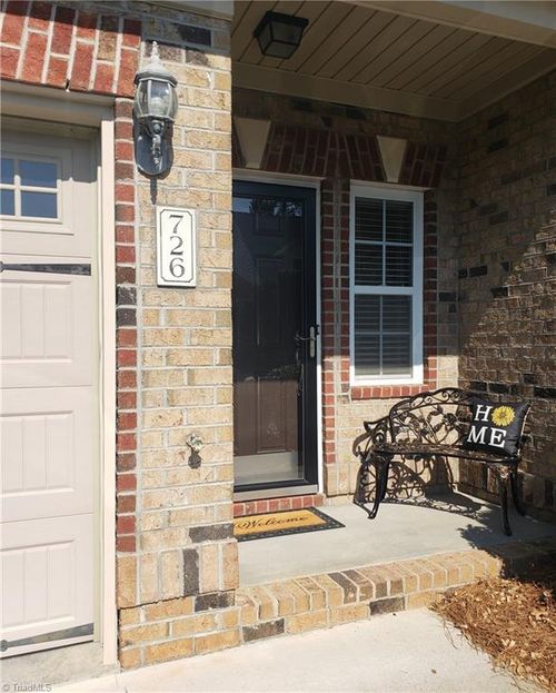 726 Sterling Brooke Ct, Winston Salem, NC, 27103-5377 | Card Image