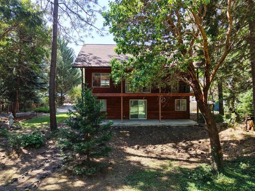 223 Indian Creek Ln, Shady Cove, OR, 97539-0127 | Card Image