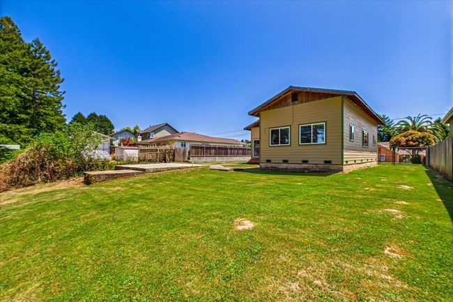 Back yard | Image 33