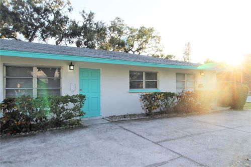 6377-6377 Gateway Ave, SARASOTA, FL, 34231-5916 | Card Image