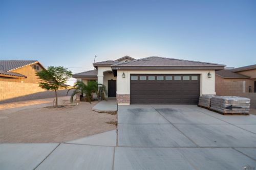 194 N Emmanuel Ave, San Luis, AZ, 85336-7859 | Card Image