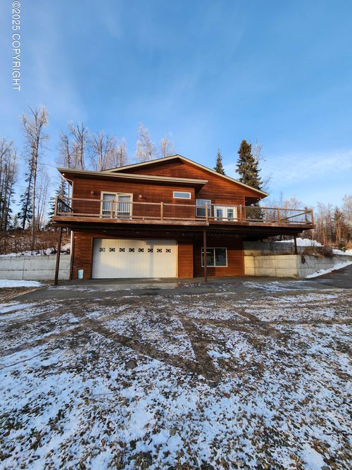 22082 W Susitna Parkway, Big Lake, AK, 99652 | Card Image