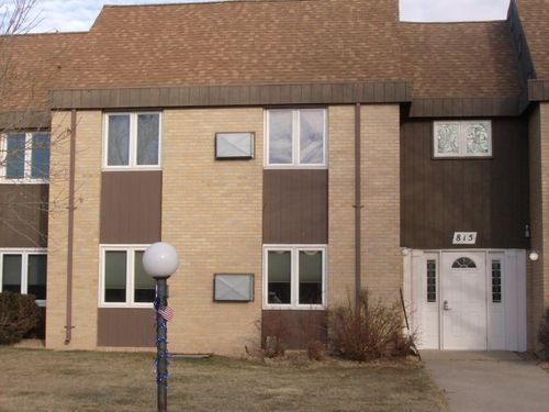 815 15th Ave Ne, ABERDEEN, SD, 57401-2141 | Card Image