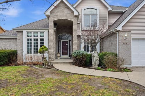 6124 N Elmwood Ct, Kansas City, MO, 64119-5369 | Card Image