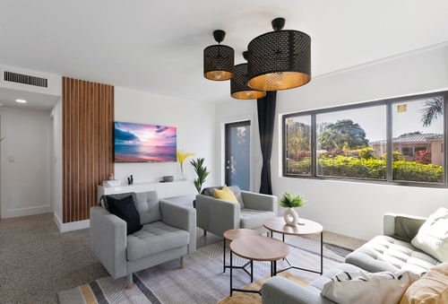 601 Ne 33rd St, Oakland Park, FL, 33334-2741 | Card Image