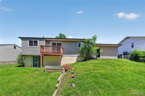 12109 La Padera Ln, Florissant, MO, 63033-7926 | Card Image