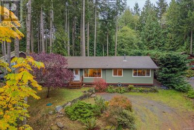 312 Spruce Ave, House other with 3 bedrooms, 2 bathrooms and null parking in Gabriola BC | Image 1