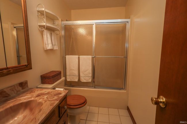 946 E Chambers Pike, House other with 4 bedrooms, 3 bathrooms and null parking in Bloomington IN | Image 21