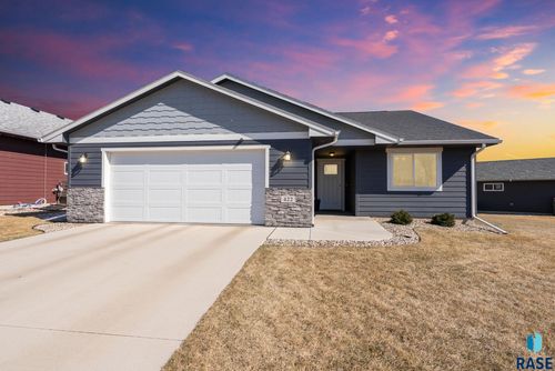 422 Thelma Ave Avenue, Harrisburg, SD, 57032 | Card Image