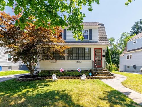 19 Barnard Rd, Worcester, MA, 01605-1311 | Card Image
