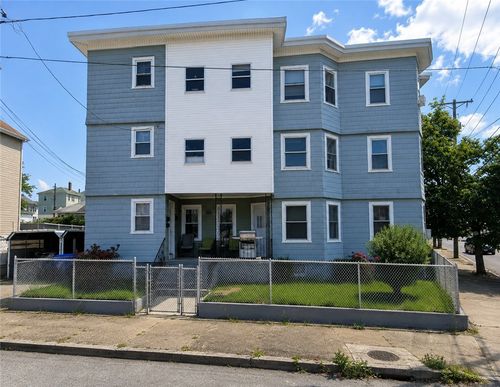 868 Main Street, Pawtucket, RI, 02860 | Card Image