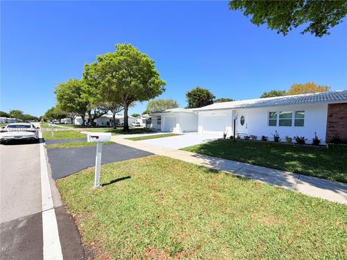 8581 Nw 17th St, Plantation, FL, 33322 | Card Image