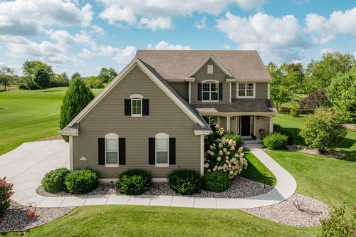 N64W28031 Hickory Hill Drive, MERTON, WI, 53089 | Card Image