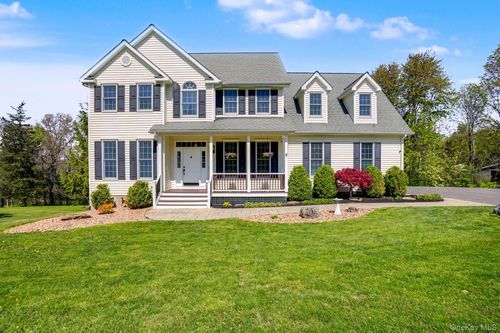 2 Brenner Hollow Rd, Pleasant Valley, NY, 12569-7862 | Card Image