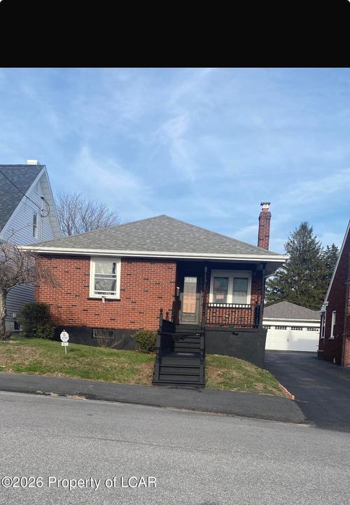 677 Harrison St, Hazleton, PA, 18201-3439 | Card Image