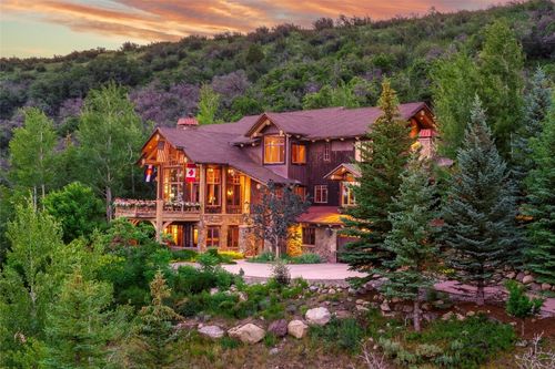 2990 Heavenly Vw, Steamboat Springs, CO, 80487-8857 | Card Image