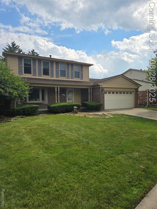42479 Redfern St, Canton, MI, 48187-3451 | Card Image