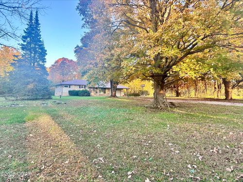 14375 Zebra Dr, Stark City, MO, 64866-8152 | Card Image