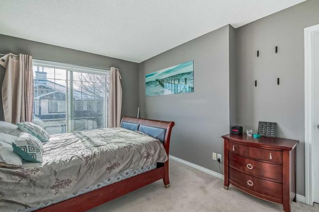 109 Hidden Creek Rise Nw, Home with 3 bedrooms, 2 bathrooms and 2 parking in Calgary AB | Image 16