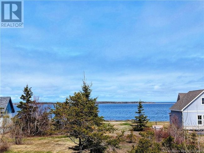 7701 Rue Du Havre, House other with 5 bedrooms, 2 bathrooms and null parking in Bas Caraquet NB | Image 12