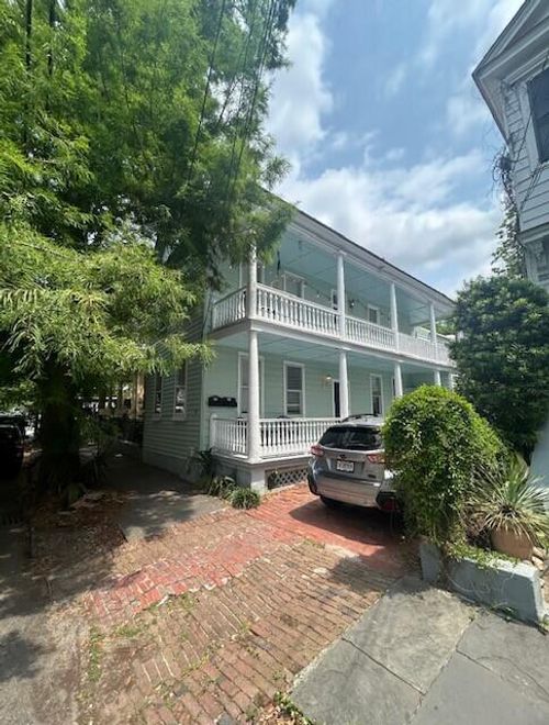b-66 Smith St, Charleston, SC, 29401-1330 | Card Image