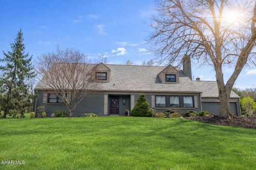 2517 Blairmont Ter, Hollidaysburg, PA, 16648-2725 | Card Image