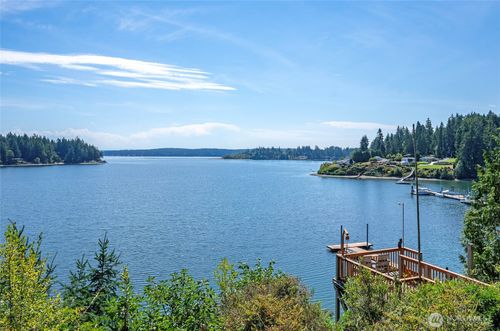 16412 50th Street Ct Sw, Longbranch, WA, 98351-9609 | Card Image