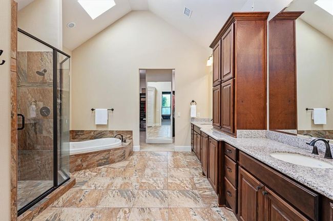 139 Lake View Loop, House other with 3 bedrooms, 3 bathrooms and 3 parking in Fulshear TX | Image 14