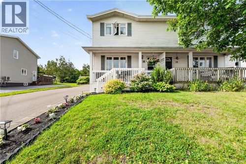 16 Briarlea Dr, Moncton, NB, E1G2E9 | Card Image