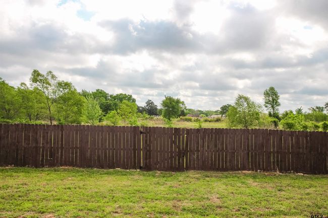 1005 Crescent Hill Ct, House other with 4 bedrooms, 2 bathrooms and null parking in Bullard TX | Image 22