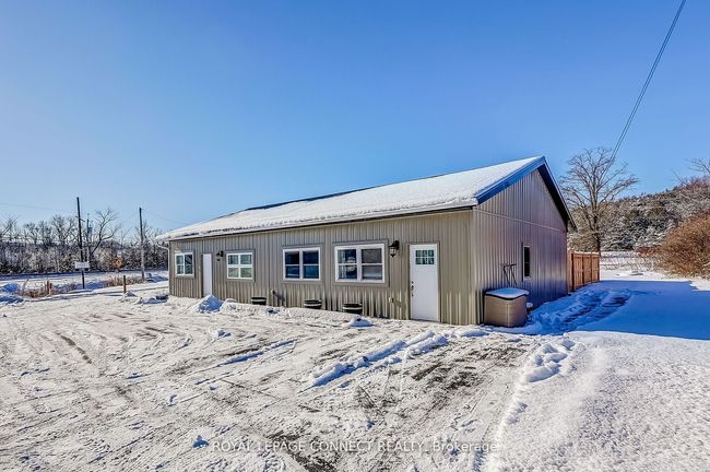122 Latta Dr, House other with 1 bedrooms, 3 bathrooms and 20 parking in Plainfield ON | Image 6